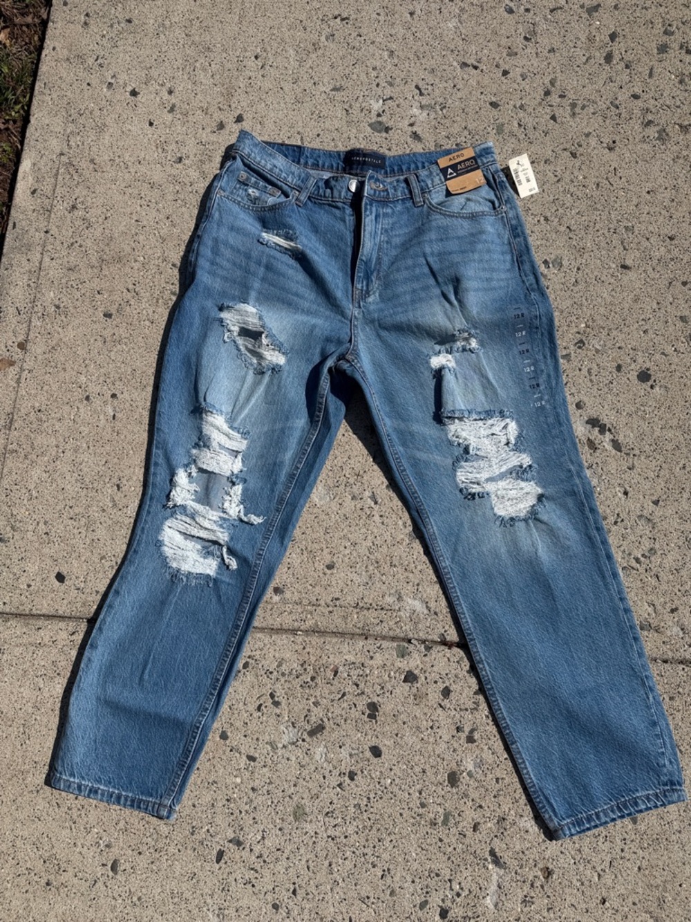AERO Distressed Blue Ripped Jeans
